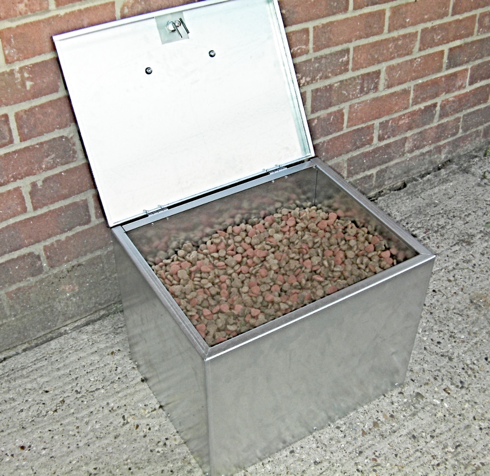 Pet Feed Bin - Suitable for Dogs etc.